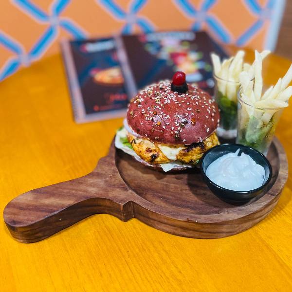  Shawich  Restaurant +Tandoori Juicy Burger