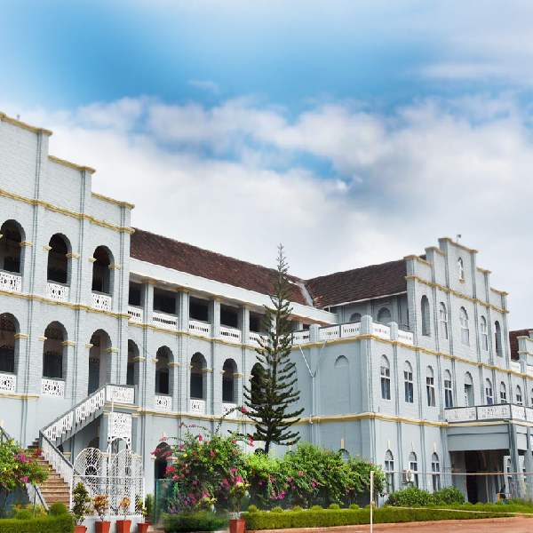 Isha Solar Energies+Roof Top Solar Panels  St. Aloysius College Main Campus